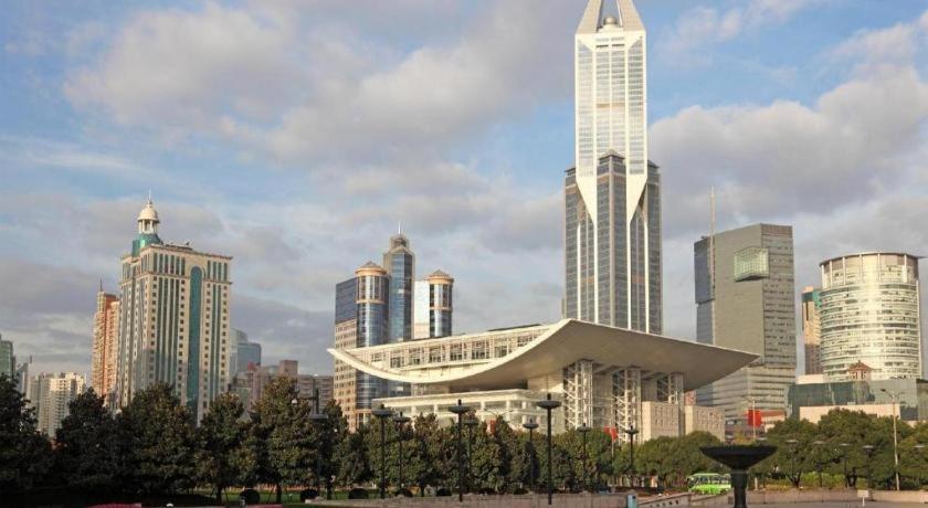Hanting Sichuan North Road Dongbaoxing Road Metro Station Shanghai